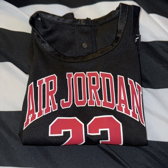 3-6 months Jordan onsie worn once - Picture 3 of 3